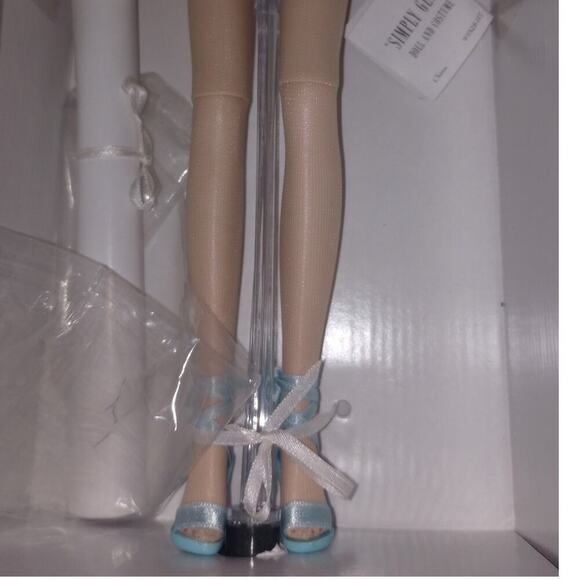 New In Box Simply Gene Doll Brunette Bathing Suit - Picture 3 of 3